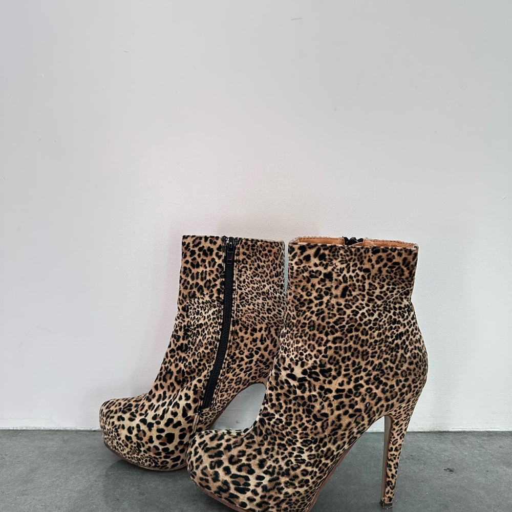 JustFab Leopard Print Heeled Boots